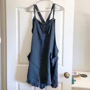 American Eagle Arie short jumper